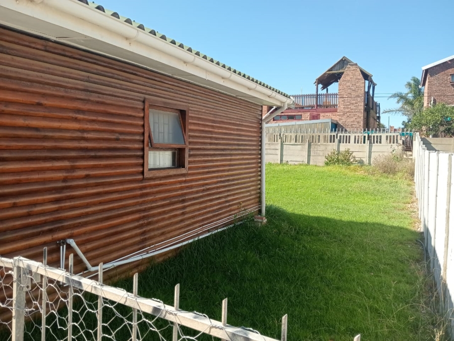 3 Bedroom Property for Sale in C Place Eastern Cape
